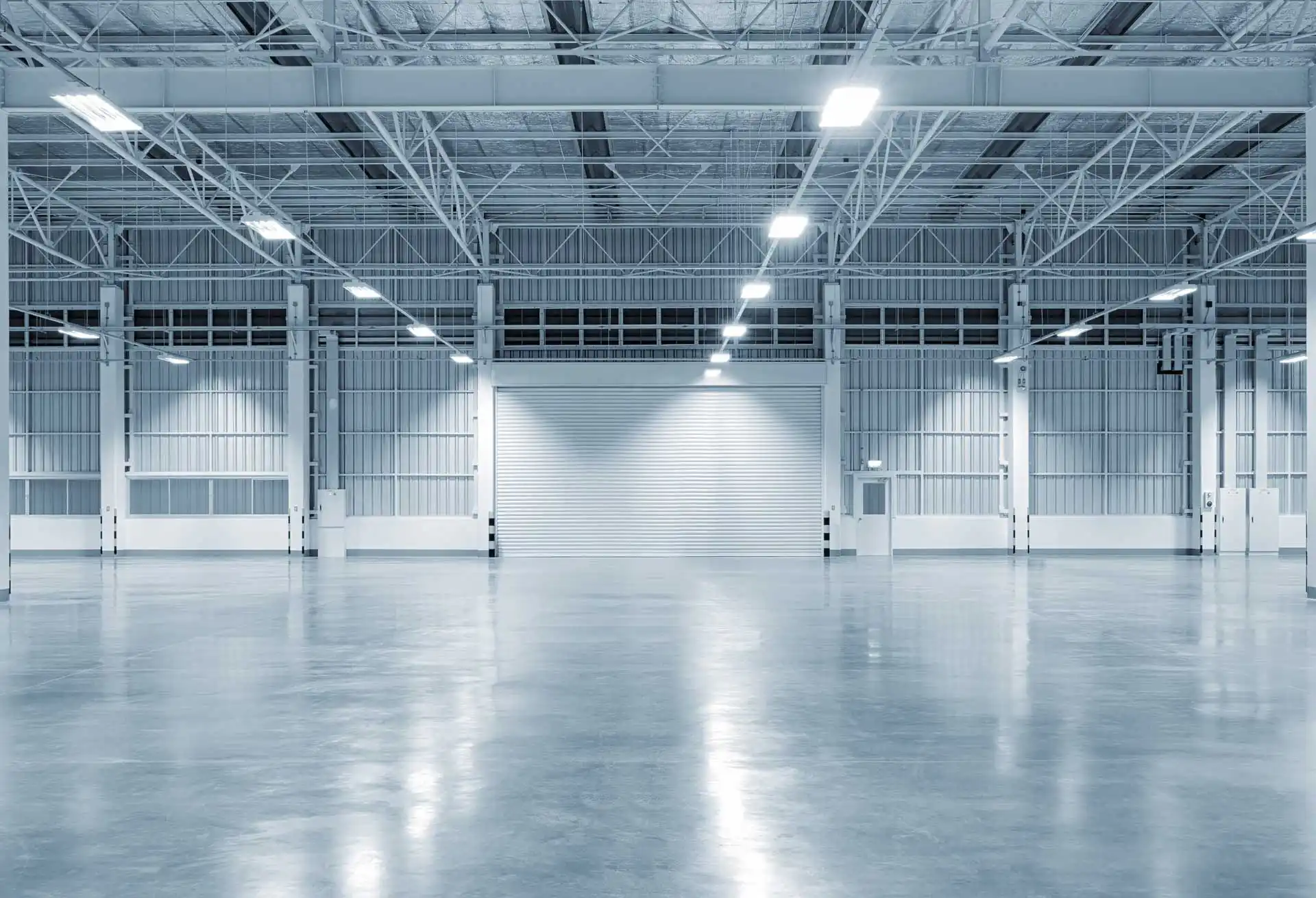 empty_warehouse_with_floor_coating